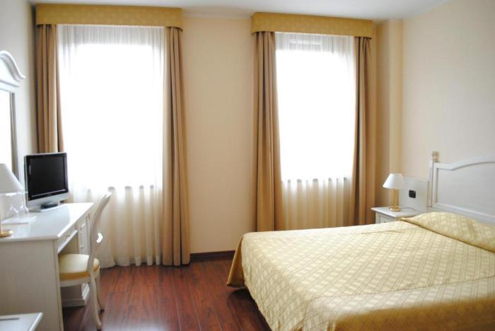איסאו International Hotel חדר תמונה