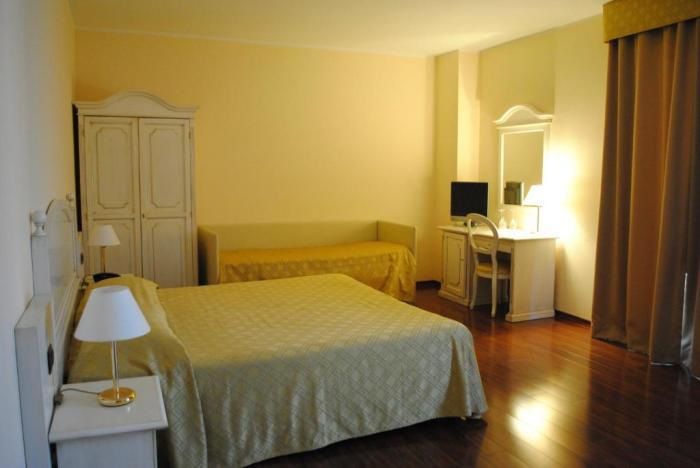 איסאו International Hotel חדר תמונה