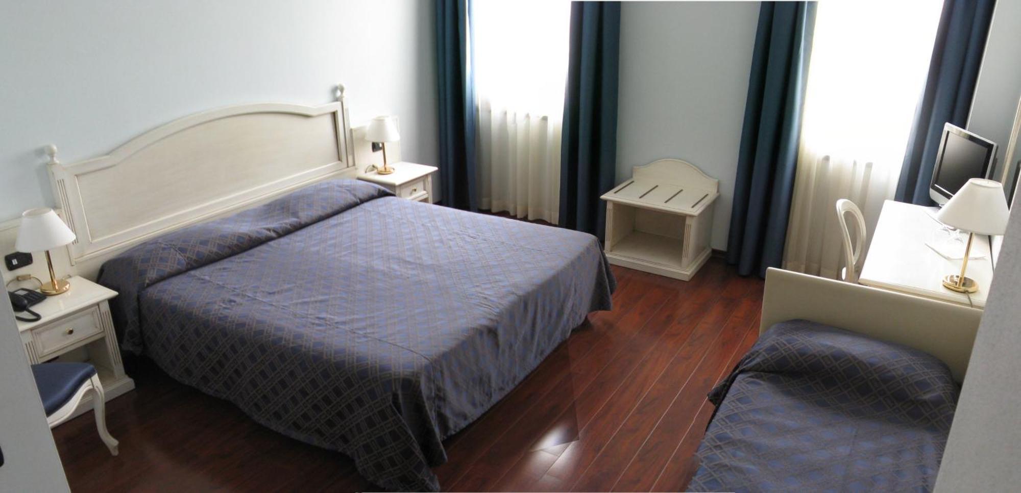 איסאו International Hotel חדר תמונה